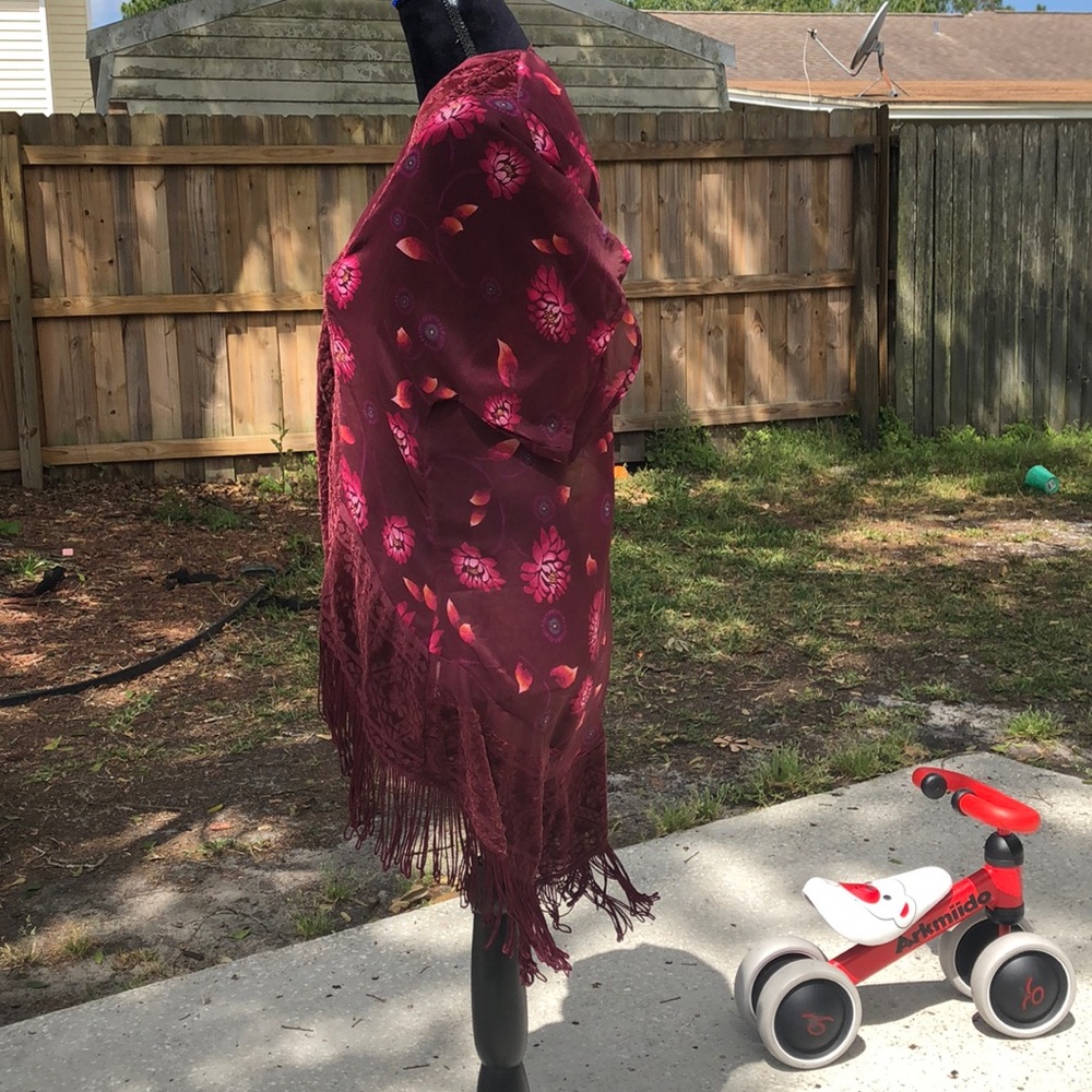 💖Hollister Floral Dark pink cardigan - Picture 2 of 4